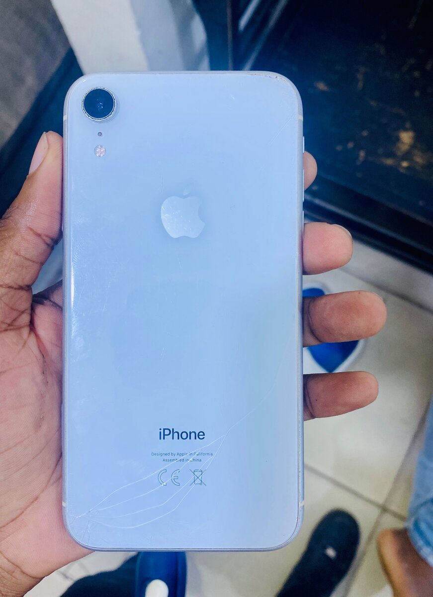 iPhone XR / 2 puces