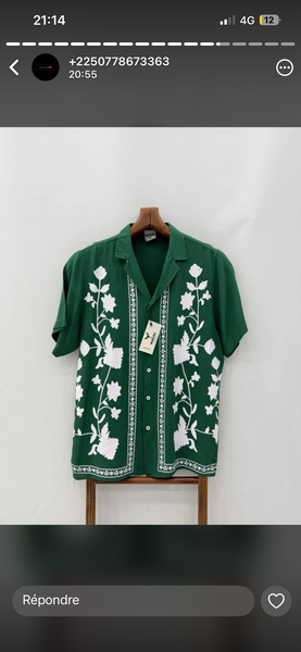 Chemise verte à motifs