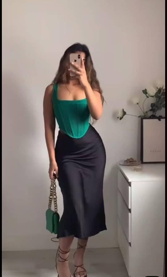 Jupe satinées élégante femme