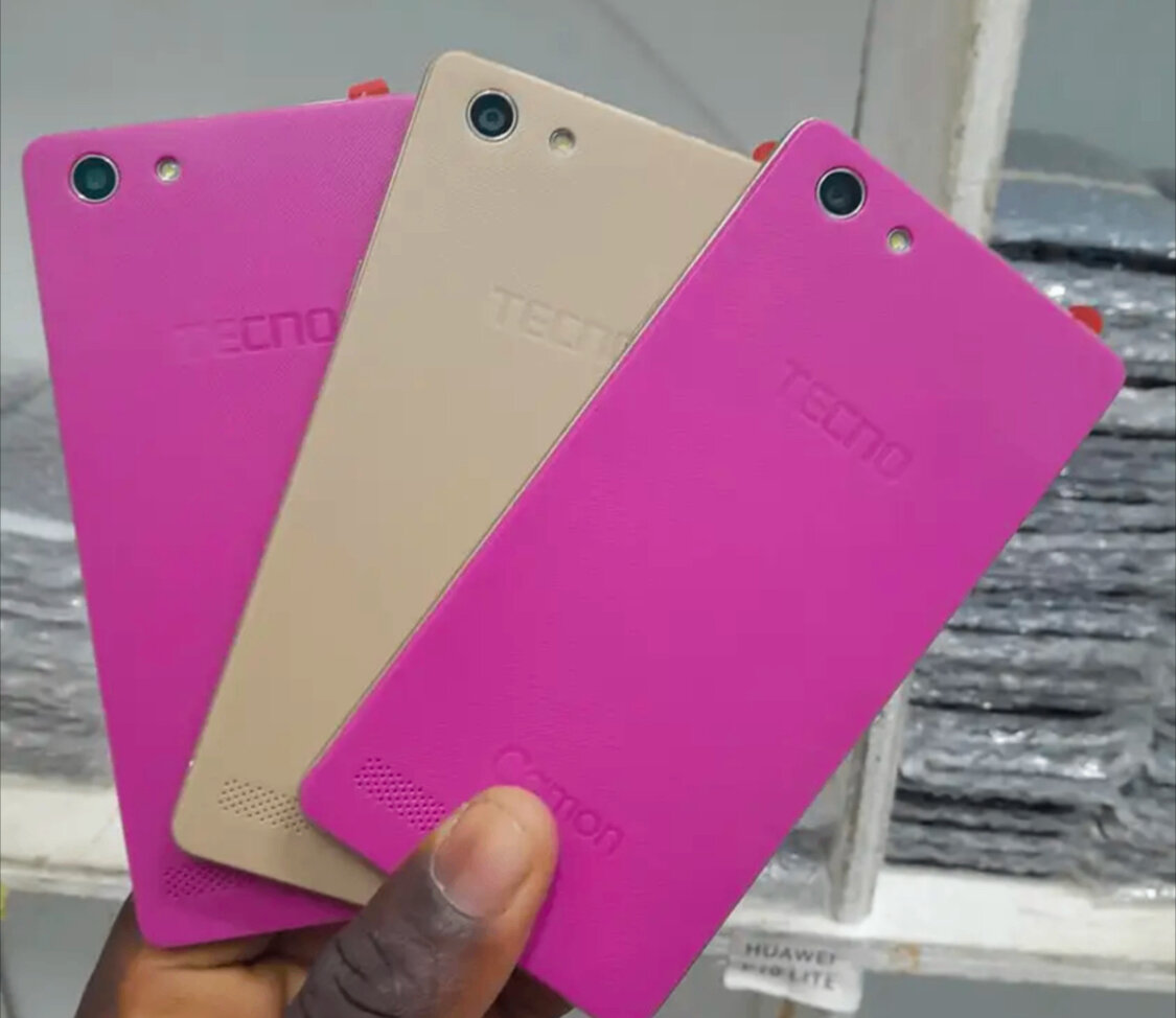 Coque arrière pour smartphone Tecno
