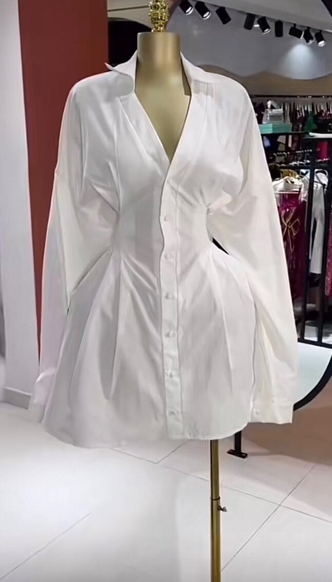 Robe élégante en dentelle pour femme
