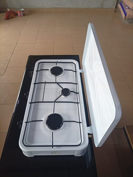 Cuisinier  trois foyers