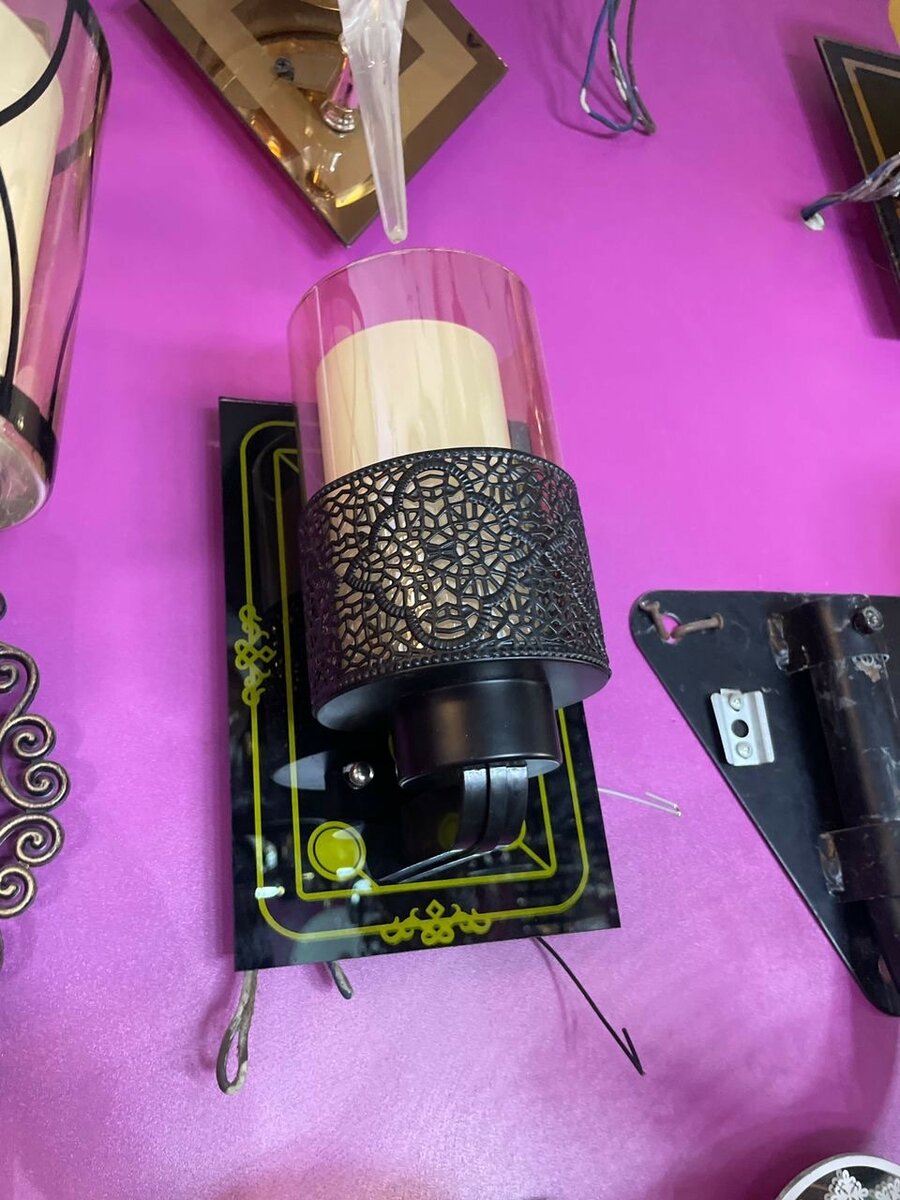 Corner Light of Three Different Colors