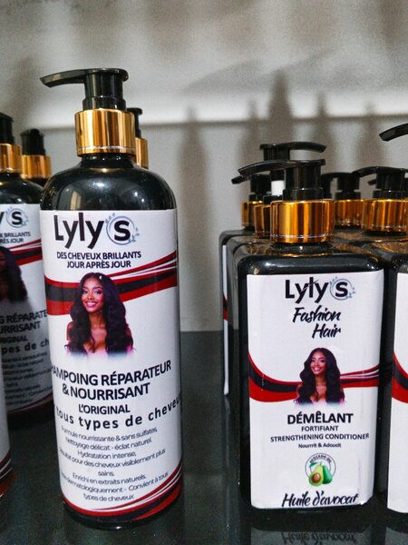 Lyly's Shampoing et démêlant