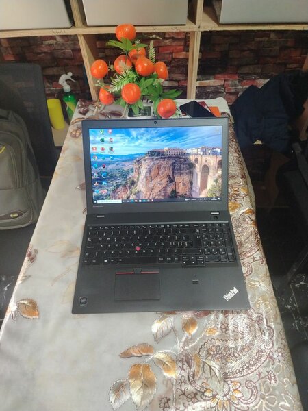 LENOVO THINKPAD CORE I7 2×BAT