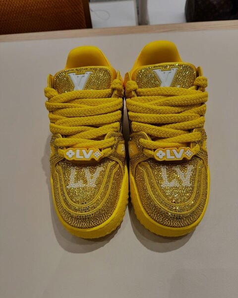 Baskets tendance avec strass