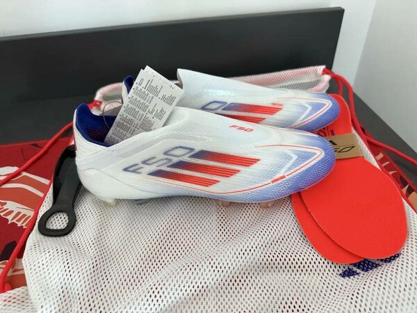 Chaussures de Football FG Performance