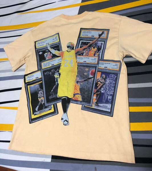 T-shirt basket "Rising Success"