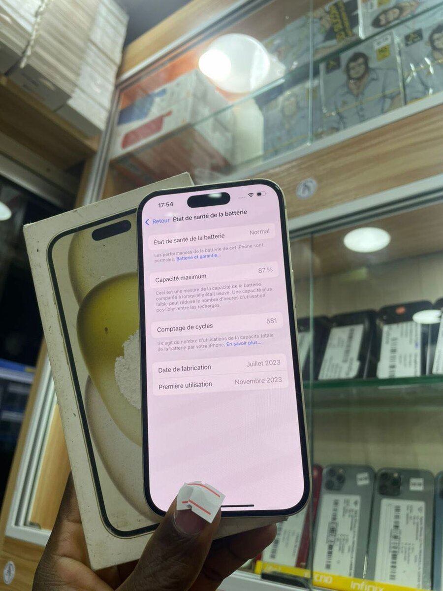 iphone 15 128G très propre