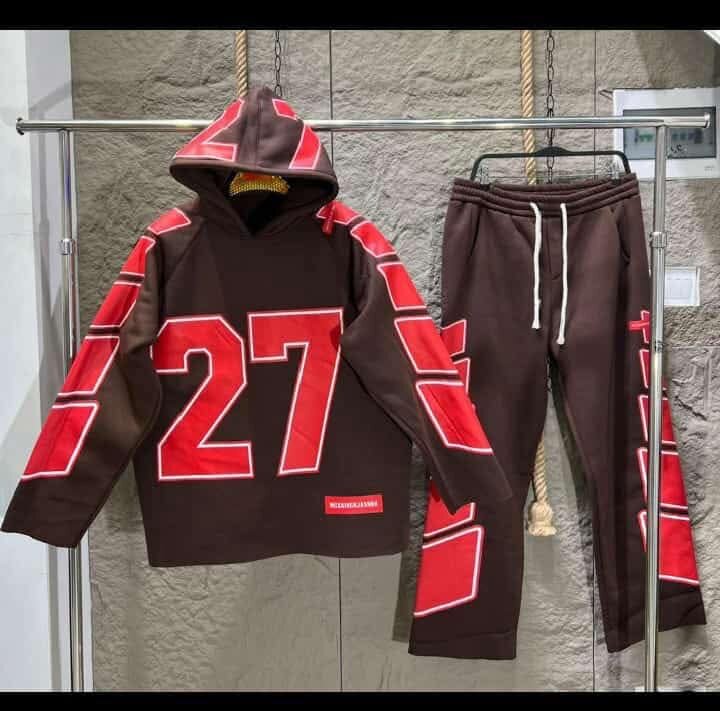 Ensemble de sport à capuche