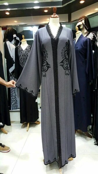 Abaya élégante brodée