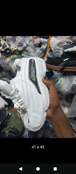 Baskets blanches tendance homme