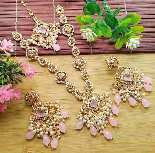 Ladies wedding set Necklace and earrings