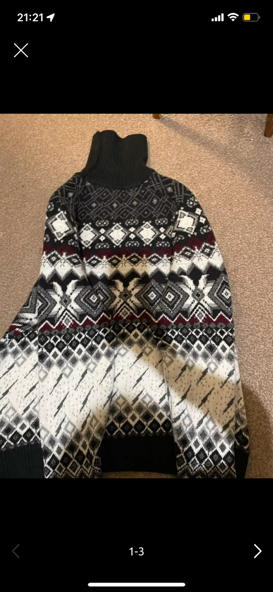 Очень мягкий теплый шерстяной Турецкий новый  свитер. Привоз