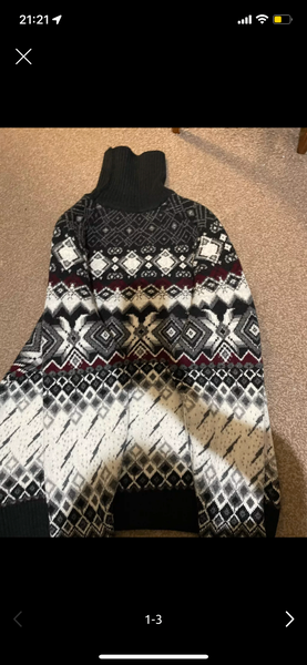Очень мягкий теплый шерстяной Турецкий новый  свитер. Привоз