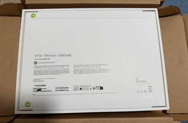 MacBook Air 13" avec Magic Mouse