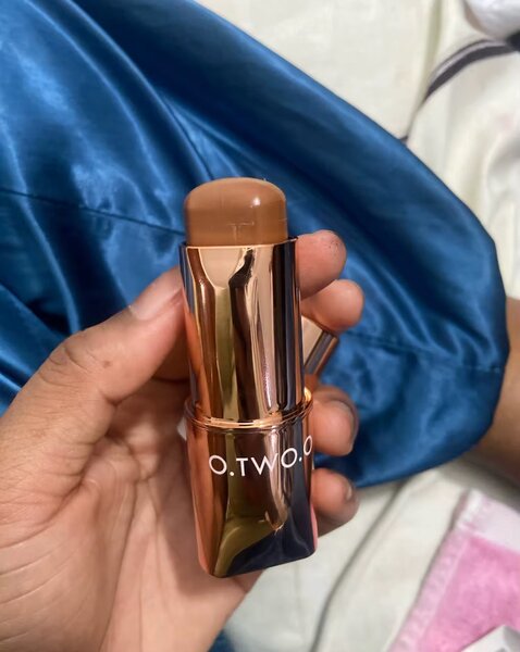 Stick contouring visage O.TWO.O