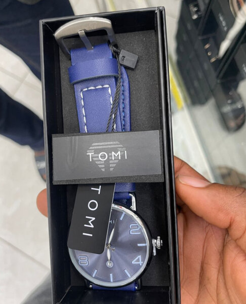Montre Homme Bleu Tomi Élégante