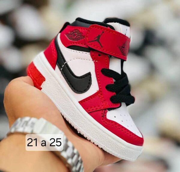 chaussures d'enfant