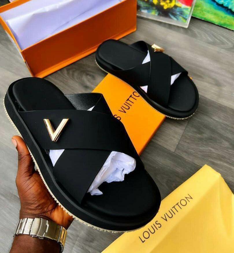 Louis Vuitton Slippers