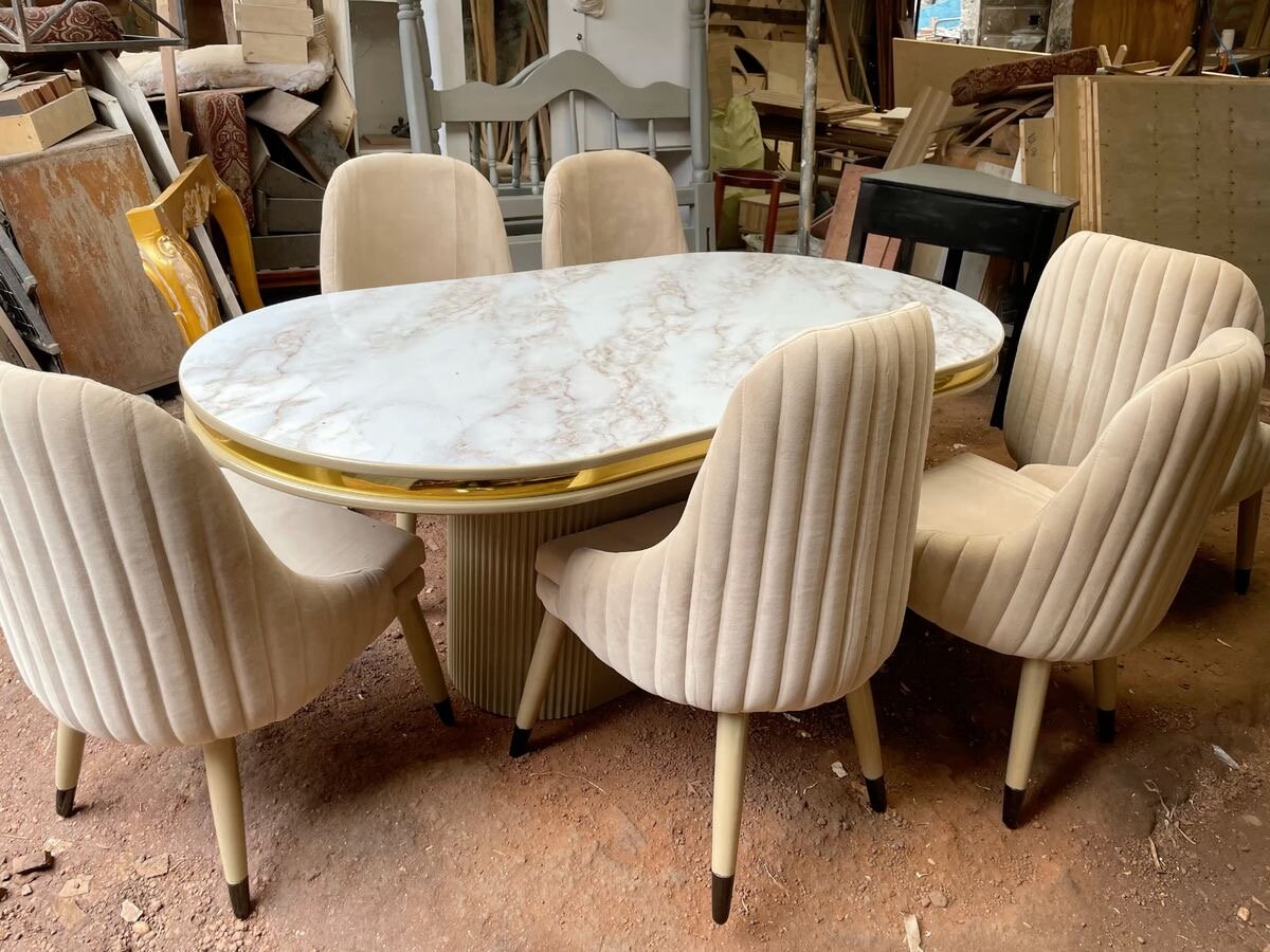 Table à manger en marbre