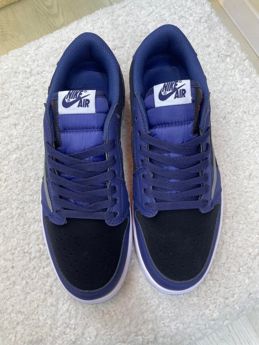 Travis Scott x Air Jordan 1