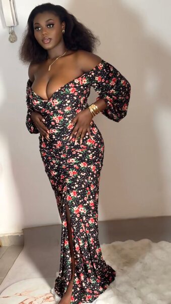 Robe longue fleurie glamour