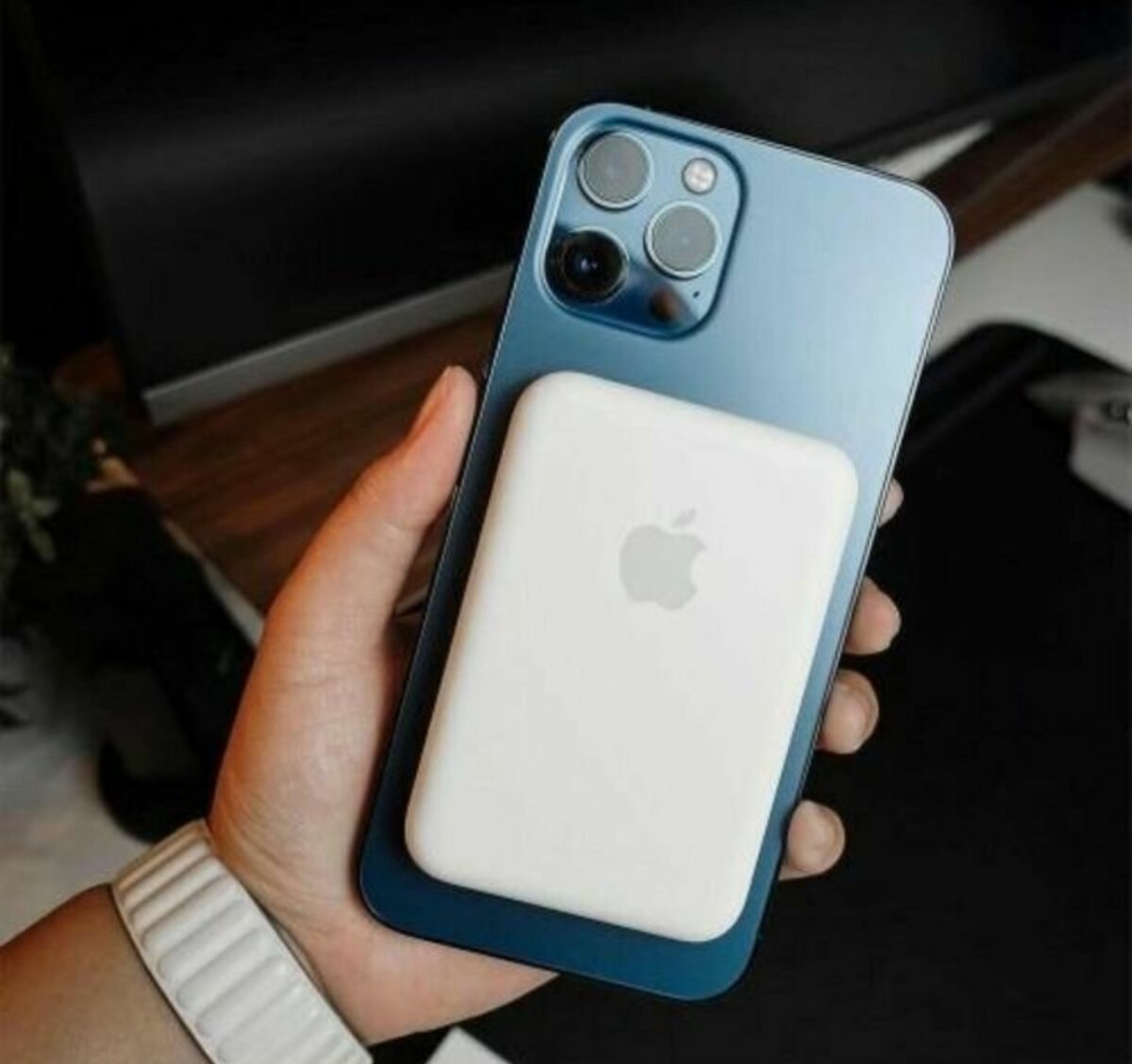 Magnetic Wireless Charger