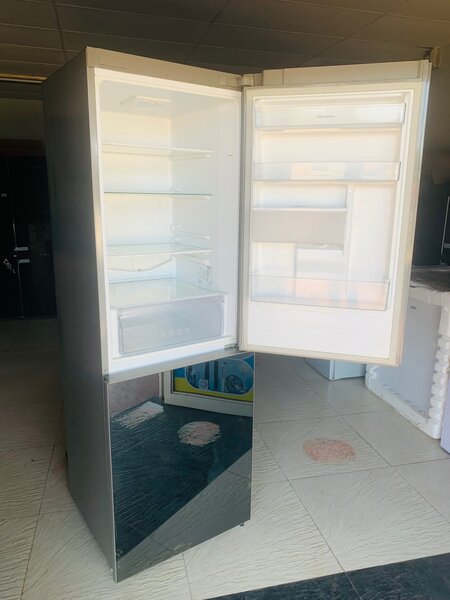 Hisense upright mirror fridge 420 liters
