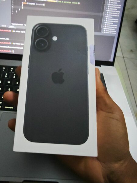 iPhone 16 noir 128 gb