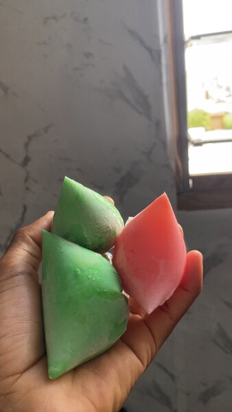 10Glaces colorées aux fruits