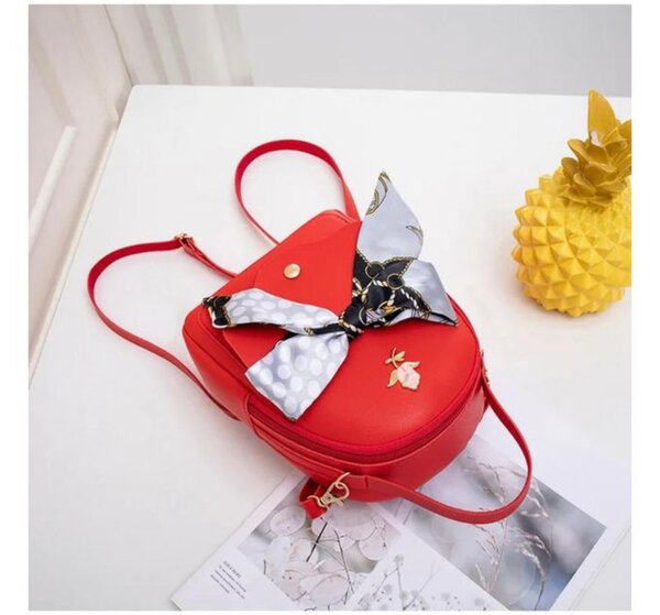 Sac à main rouge élégant femme