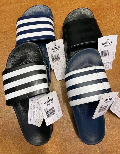 Adidas Adilettes