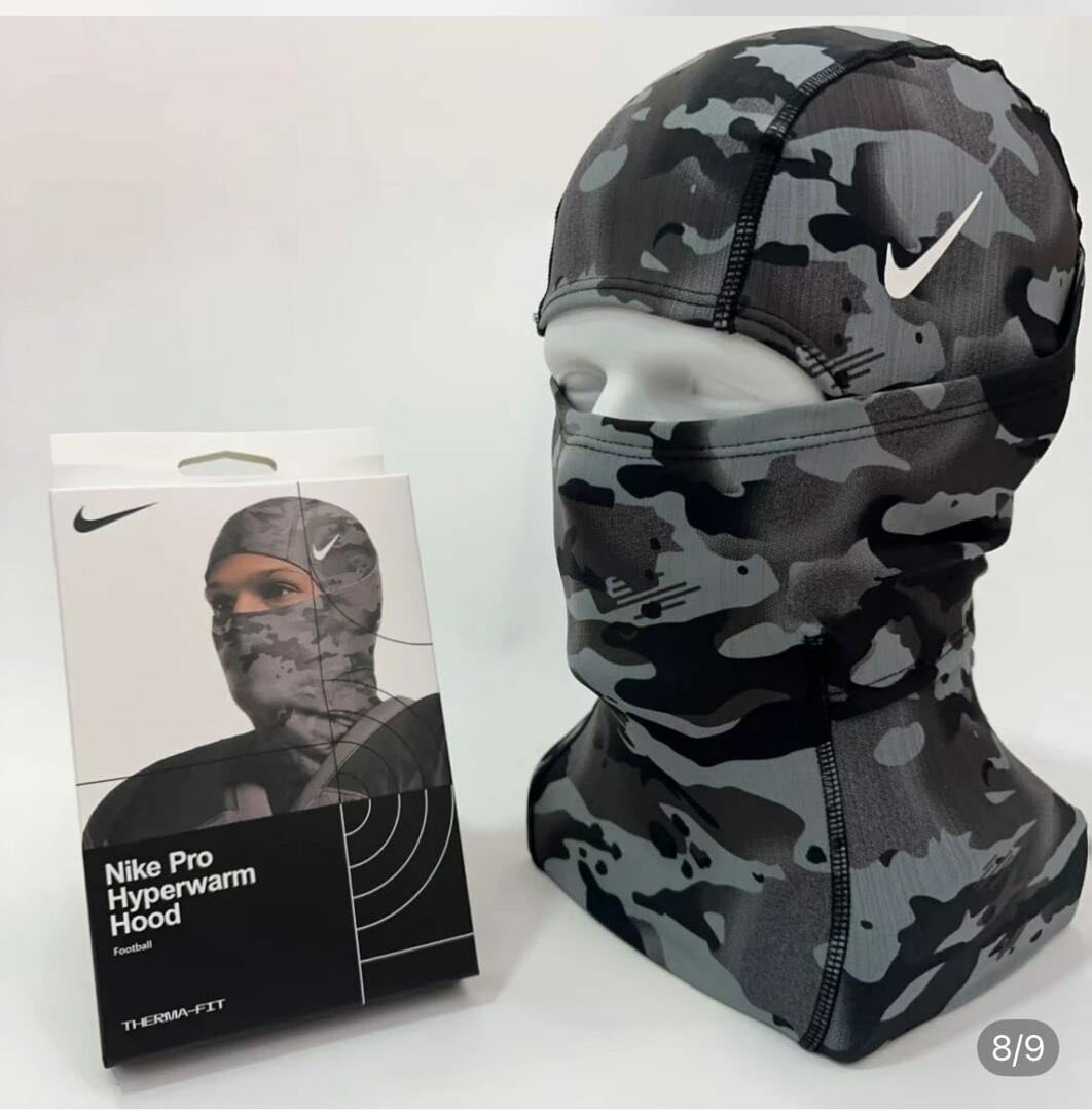 Nike Pro Therma-FIT Hood