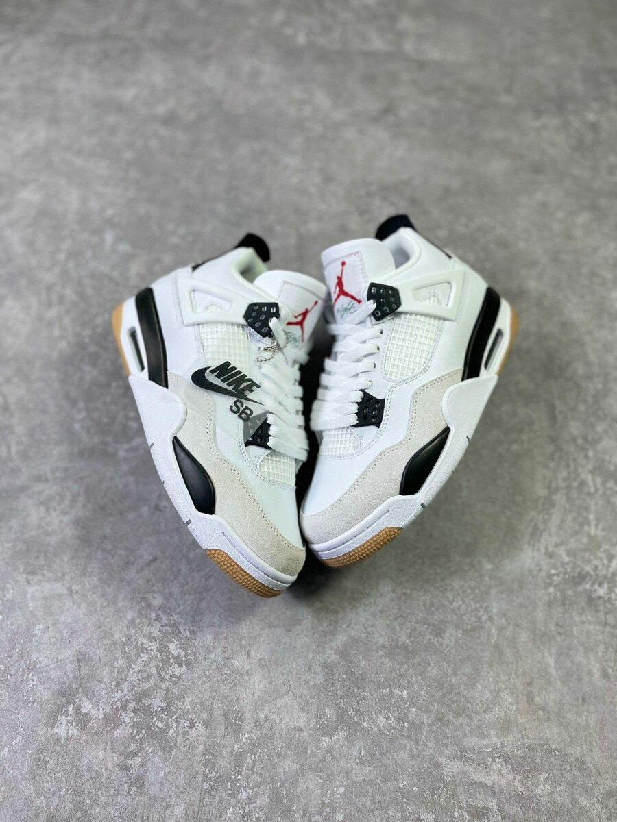 Baskets Air Jordan 4 Blanc