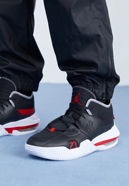 Jordan stay loyal 2 baskets