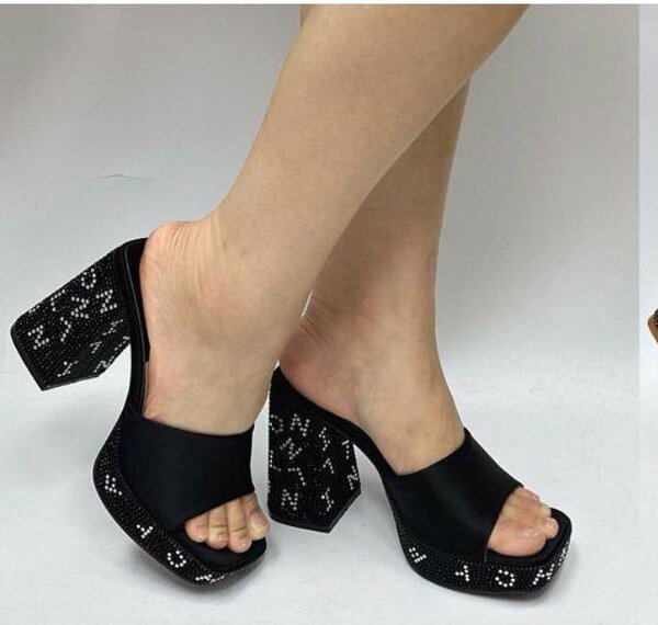 Sandales à talons strass