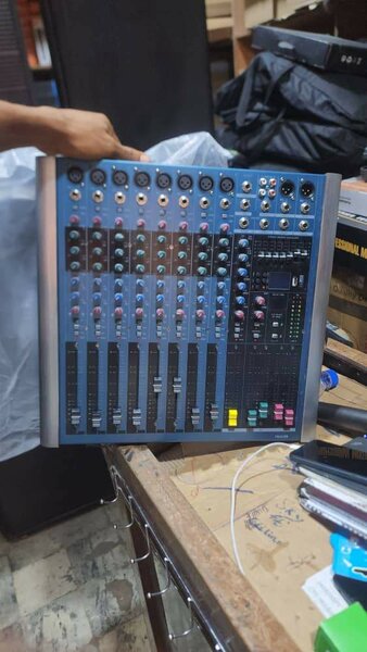 Table de mixage audio 12 canaux