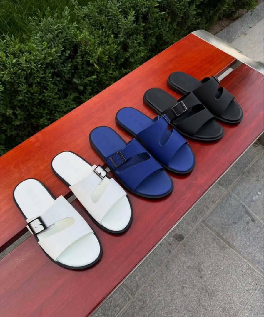 Claquettes élégantes hommes