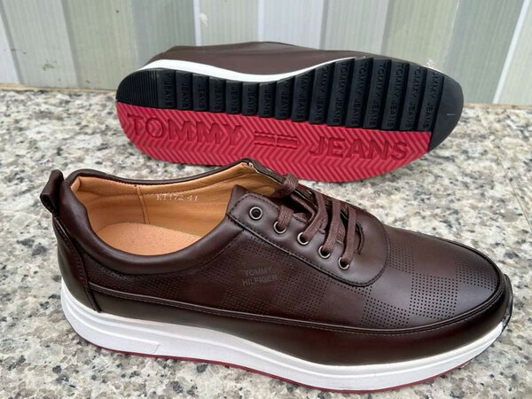 Sneakers élégants en cuir pour hommes