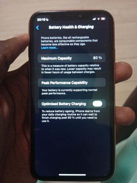 Apple iPhone XR 64GB Red