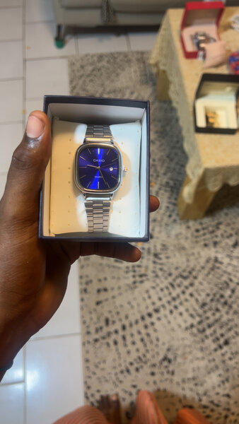 Montre Casio classique homme