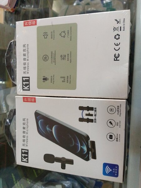 K11 WIRELESS  MICROPHONE WITH 2MIC