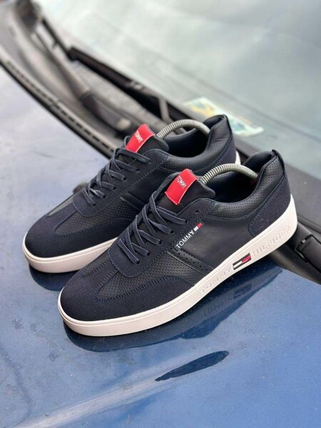 Tommy hilifiger
