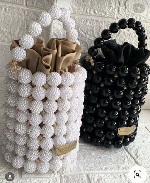 Sac à main perles élégant