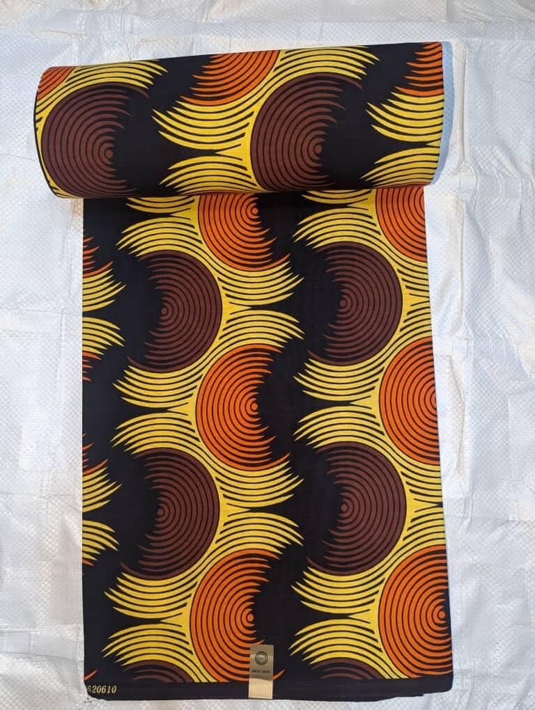 Tissu jaune brun