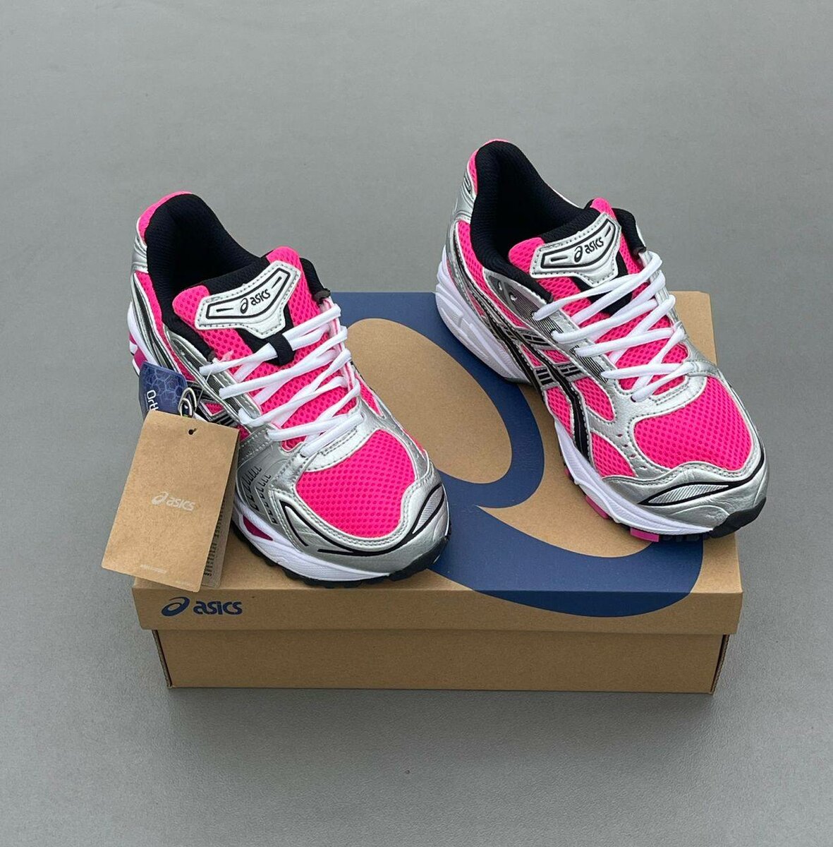 ASICS Chaussures de Course Roses