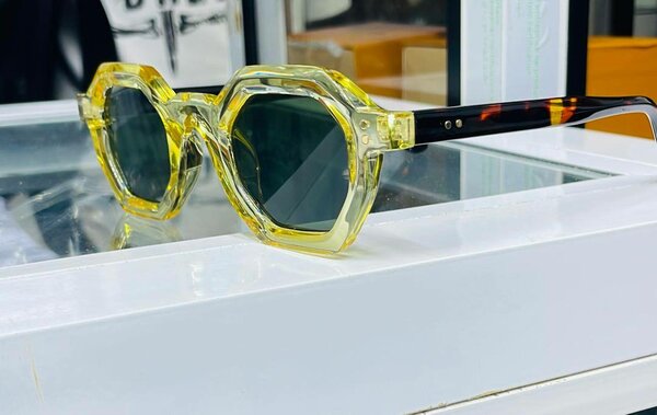 Lunettes monture octogonale