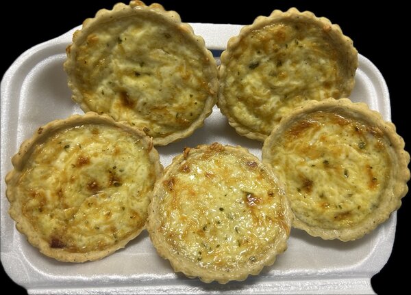 05 MINI QUICHES (bœuf fumé)