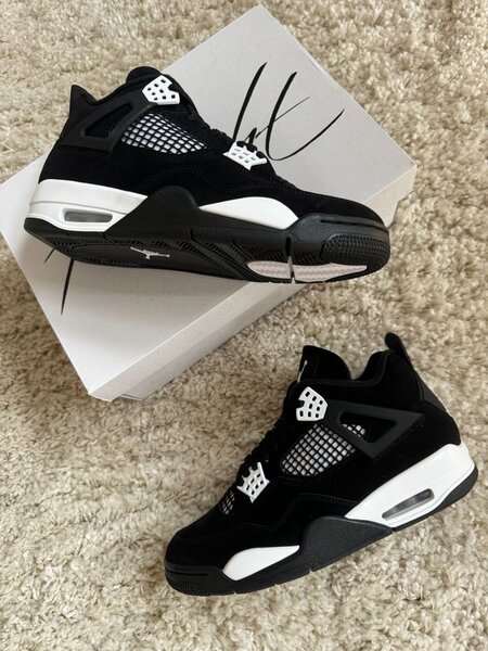 JORDAN 4 retro